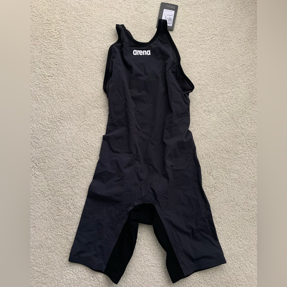 Arena women's powerskin carbon flex closed back kneeskin racing suit size 28 NWT